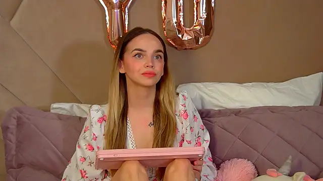 AnitaVenture online show from February 26, 2026, 4:01 am