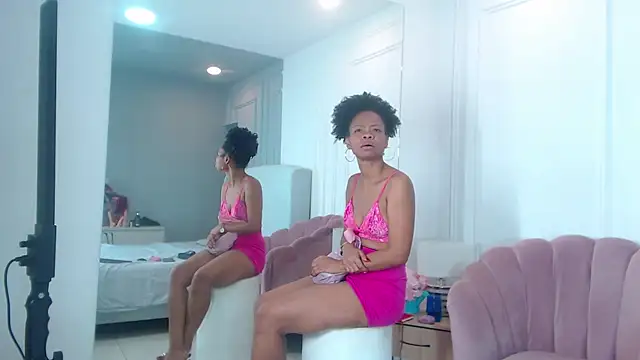 ChantalGarner online show from February 19, 2026, 1:08 pm