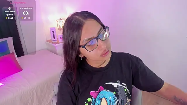 cherrylady 02 online show from November 7, 2025, 11:48 am