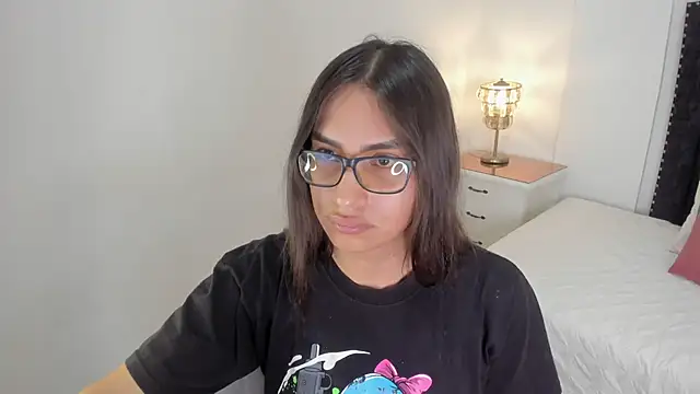 cherrylady 02 online show from November 16, 2025, 12:21 pm