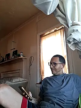 Snapshot of ThrowedWorldWide chatting on December 4, 2025, 3:11 pm ThrowedWorldWide online show from December 4, 2025, 3:11 pm