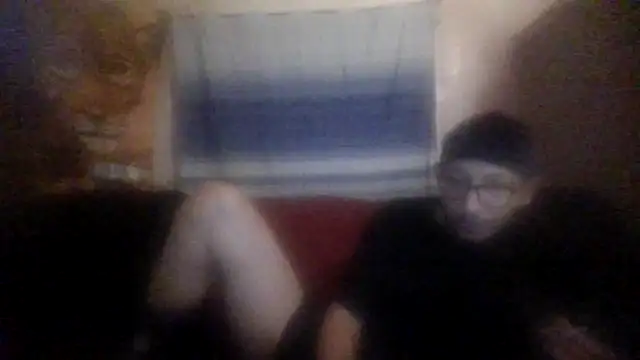 Snapshot of ThrowedWorldWide chatting on January 13, 2026, 2:37 am ThrowedWorldWide online show from January 13, 2026, 2:37 am