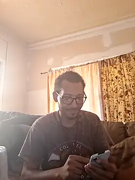 Snapshot of ThrowedWorldWide chatting on November 18, 2025, 4:54 pm ThrowedWorldWide online show from November 18, 2025, 4:54 pm