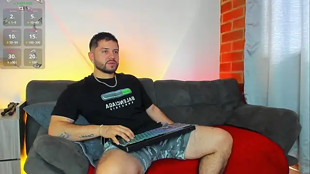 Snapshot of TomSloam chatting on October 15, 2025, 12:57 pm TomSloam online show from October 15, 2025, 12:57 pm