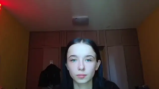 Emilia Light online show from April 14, 2026, 8:19 am