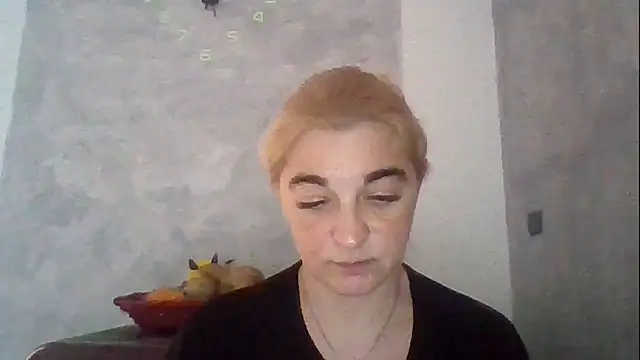 GoldenAngelMilf online show from April 19, 2026, 4:30 pm