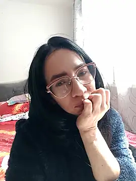 Snapshot of YaraDuartee chatting on July 4, 2026, 6:56 pm YaraDuartee online show from July 4, 2026, 6:56 pm