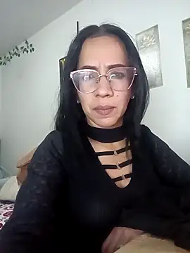 Snapshot of YaraDuartee chatting on November 27, 2025, 11:38 pm YaraDuartee online show from November 27, 2025, 11:38 pm