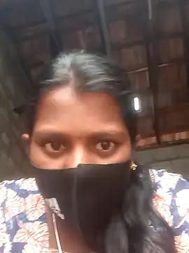 Snapshot of Tamil_Hot_Sandy chatting on October 10, 2025, 1:28 am Tamil Hot Sandy online show from October 10, 2025, 1:28 am