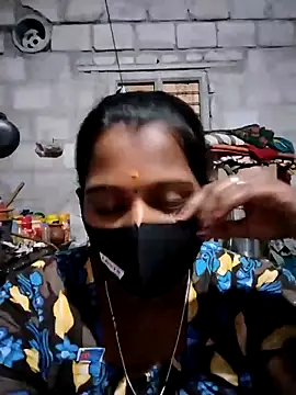 Tamil Hot Sandy online show from November 30, 2025, 5:36 pm