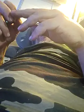 ilmilanese76 online show from October 1, 2025, 10:35 pm