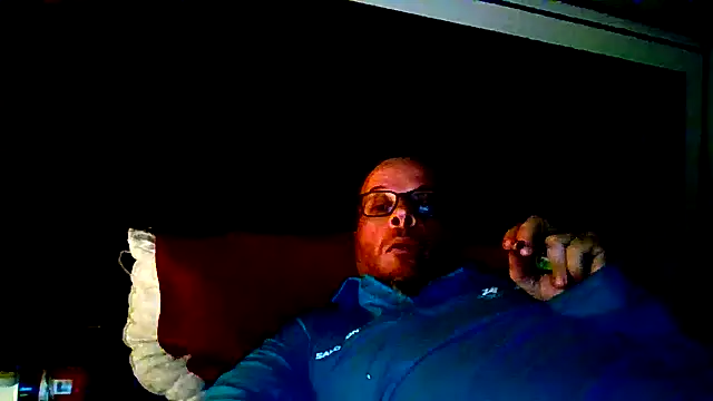 ilmilanese76 online show from February 27, 2026, 2:23 am