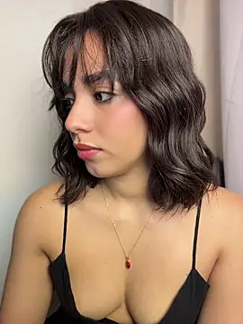 Snapshot of Capricho_01 chatting on June 13, 2026, 7:12 pm Capricho 01 online show from June 13, 2026, 7:12 pm