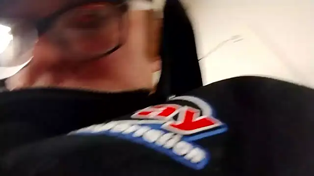 Snapshot of Hunglongny chatting on March 23, 2026, 11:10 am Hunglongny online show from March 23, 2026, 11:10 am