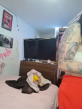 pinklajokr online show from March 31, 2026, 8:44 pm