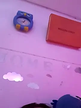 Snapshot of pinklajokr chatting on February 21, 2026, 1:35 pm pinklajokr online show from February 21, 2026, 1:35 pm