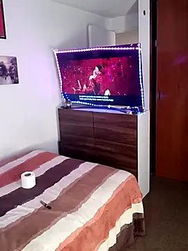 Snapshot of pinklajokr chatting on November 26, 2025, 8:42 pm pinklajokr online show from November 26, 2025, 8:42 pm