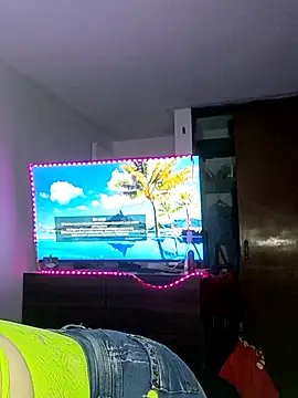 Snapshot of pinklajokr chatting on November 3, 2025, 3:56 am pinklajokr online show from November 3, 2025, 3:56 am