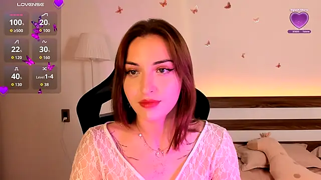 Snapshot of AmyVilvet_ chatting on October 25, 2025, 9:04 pm AmyVilvet online show from October 25, 2025, 9:04 pm