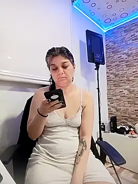 Snapshot of Yin_yang_hot chatting on November 9, 2025, 3:10 am Yin yang hot online show from November 9, 2025, 3:10 am