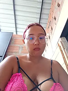 Snapshot of young_dairy01 chatting on January 7, 2026, 12:10 pm young dairy01 online show from January 7, 2026, 12:10 pm