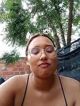 Snapshot of young_dairy01 chatting on February 5, 2026, 12:23 pm young dairy01 online show from February 5, 2026, 12:23 pm