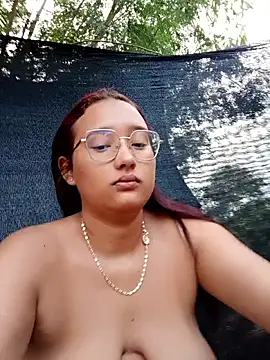 Snapshot of young_dairy01 chatting on January 10, 2026, 11:38 am young dairy01 online show from January 10, 2026, 11:38 am