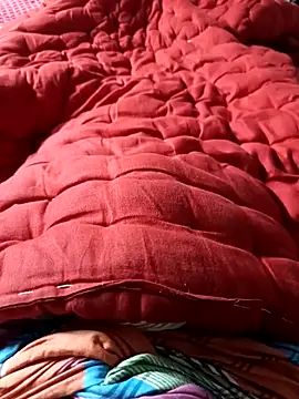 Snapshot of WrongAngle30 chatting on November 12, 2025, 5:06 pm WrongAngle30 online show from November 12, 2025, 5:06 pm