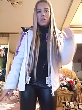 Snapshot of Conny_Shellie chatting on January 15, 2026, 12:30 pm Conny Shellie online show from January 15, 2026, 12:30 pm