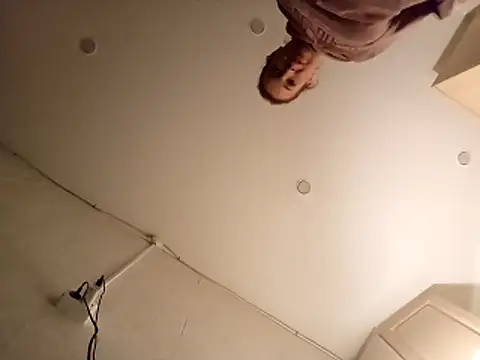 Snapshot of Conny_Shellie chatting on April 2, 2026, 7:09 pm Conny Shellie online show from April 2, 2026, 7:09 pm