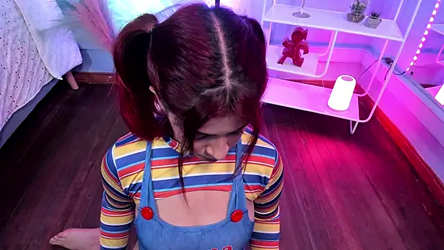 Snapshot of KathiaSaenz_ chatting on October 7, 2025, 3:40 am KathiaSaenz  online show from October 7, 2025, 3:40 am