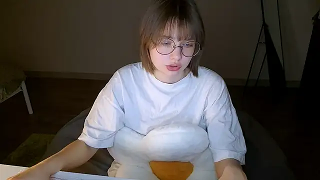 Snapshot of ExitedTroth chatting on April 22, 2026, 6:25 pm ExitedTroth online show from April 22, 2026, 6:25 pm