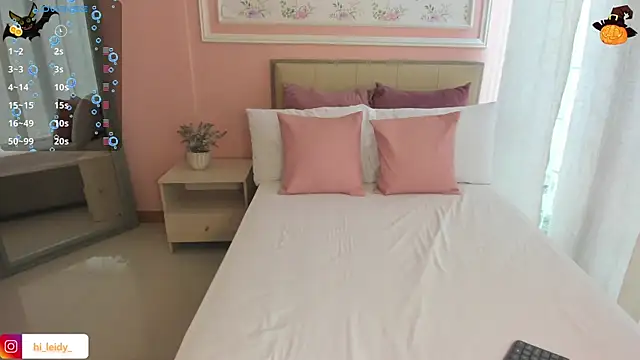 ivy aoki online show from November 7, 2025, 4:55 pm