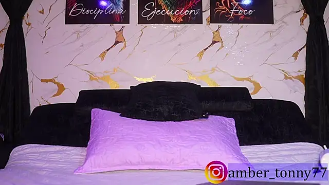 Snapshot of amber_tonny77 chatting on January 7, 2026, 9:58 am amber tonny77 online show from January 7, 2026, 9:58 am