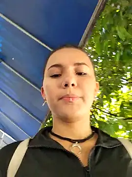  TOMOE online show from September 27, 2025, 5:52 pm