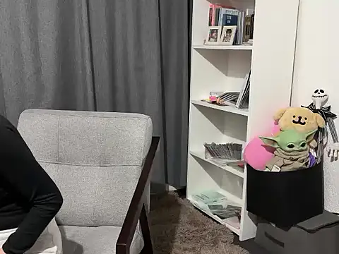 Snapshot of Maya-milkshake chatting on November 7, 2025, 5:12 am Maya-milkshake online show from November 7, 2025, 5:12 am