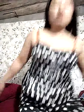 zhen-zo online show from February 13, 2026, 1:11 pm