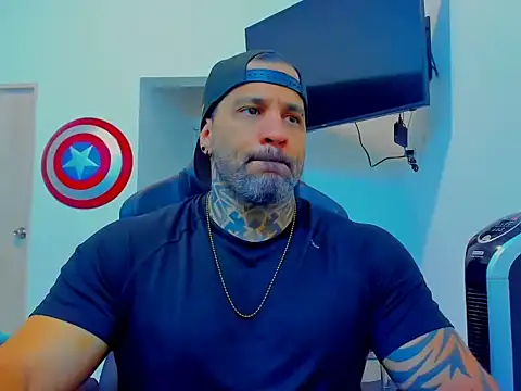 Snapshot of JoshRigby chatting on October 24, 2025, 8:19 pm JoshRigby online show from October 24, 2025, 8:19 pm