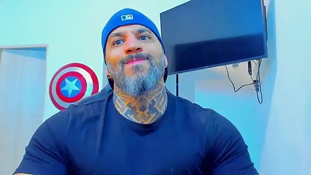 Snapshot of JoshRigby chatting on December 16, 2025, 8:02 pm JoshRigby online show from December 16, 2025, 8:02 pm