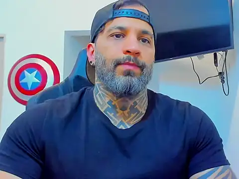 Snapshot of JoshRigby chatting on December 2, 2025, 8:21 pm JoshRigby online show from December 2, 2025, 8:21 pm