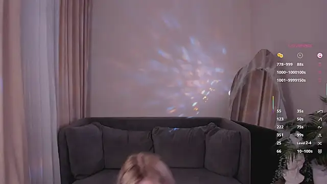 MayWins online show from November 5, 2025, 9:18 pm