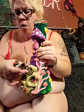 Snapshot of violentviolet68 chatting on November 29, 2025, 9:37 pm violentviolet68 online show from November 29, 2025, 9:37 pm