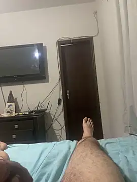 pedrolavras2009 online show from November 8, 2025, 6:17 am