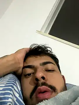 artzin2334 online show from September 26, 2025, 7:48 am