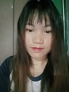 min-xinh online show from May 13, 2026, 8:27 pm