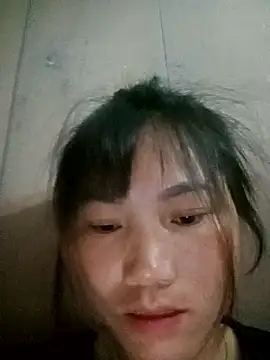 min-xinh online show from April 30, 2026, 10:25 pm