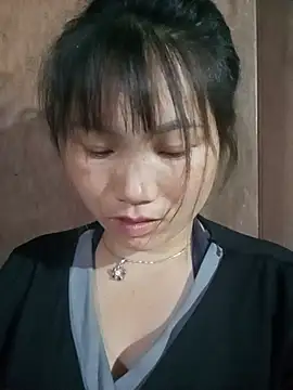 min-xinh online show from May 12, 2026, 10:05 pm