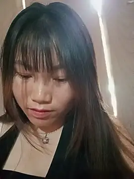 min-xinh online show from May 21, 2026, 3:04 am