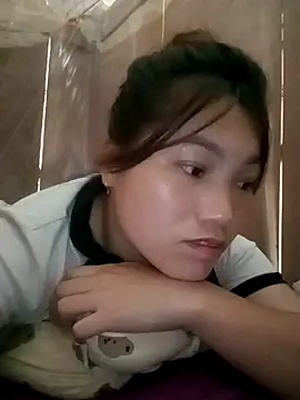 min-xinh online show from October 6, 2025, 5:41 am