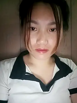 min-xinh online show from September 30, 2025, 7:42 pm